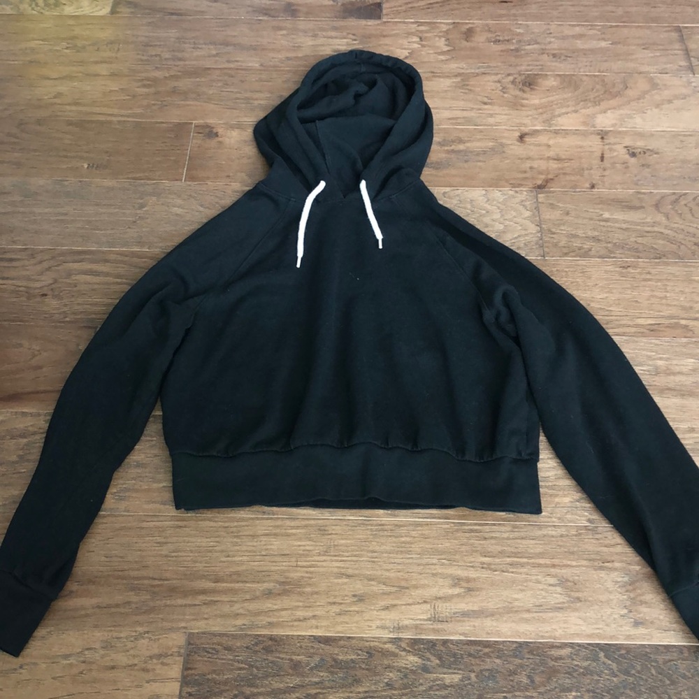 black cropped sweatshirt